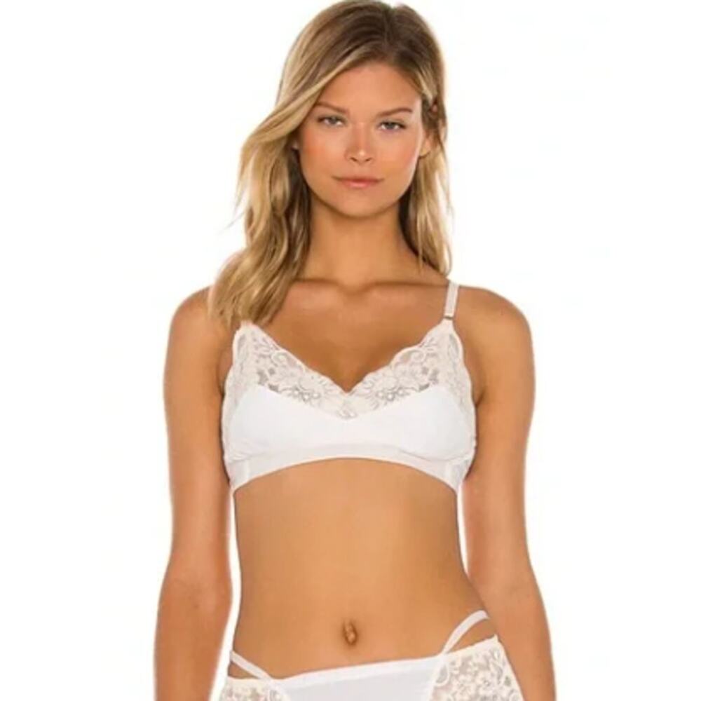 We are HAH Free People Cream Pink Lace Ladies Lounge Bralette in Blanc Size XS